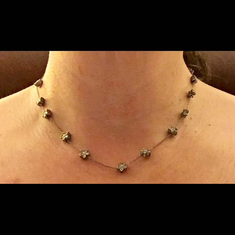 Flower necklace